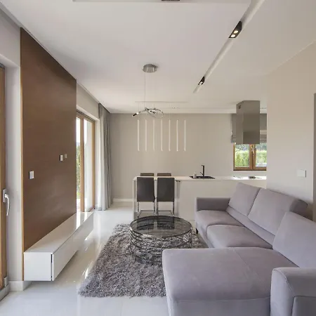 Spacious In With Terrace Villa *