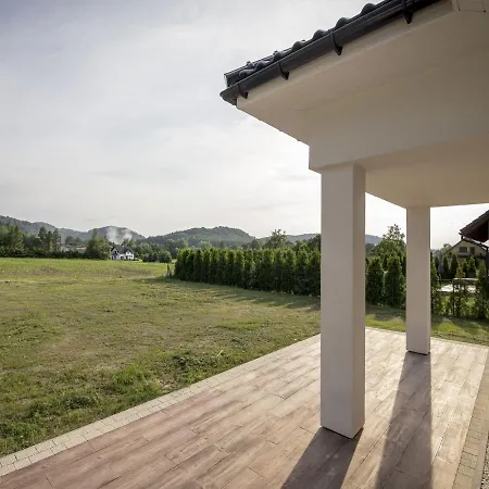 Spacious In With Terrace * Cisownica